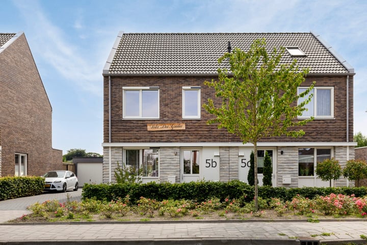 View photo 1 of Havenstraat 5-B