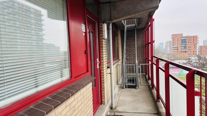 Foto 2 van Aart van der Leeuwlaan 57