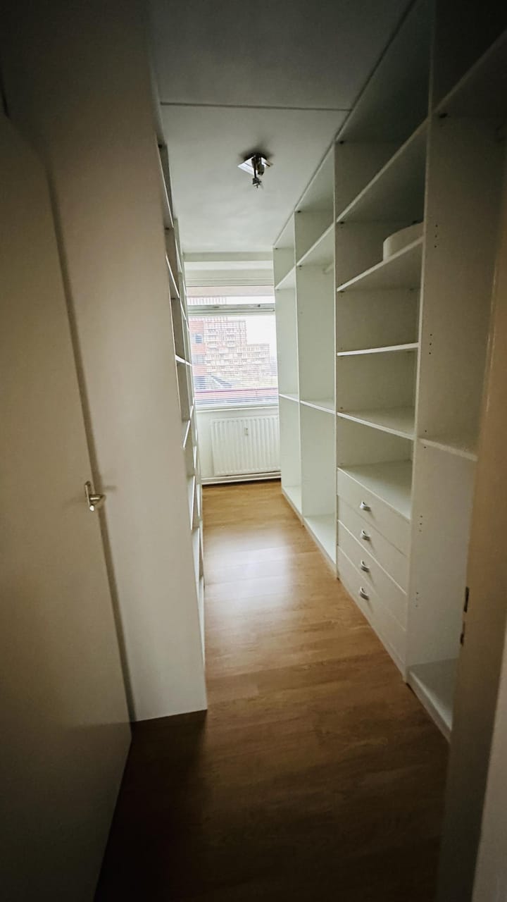 Foto 15 van Aart van der Leeuwlaan 57