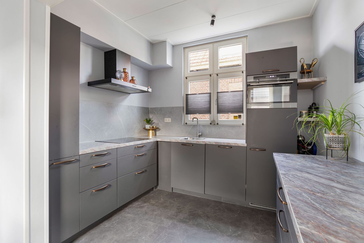 Foto 20 van Hoofdstraat Oost 44