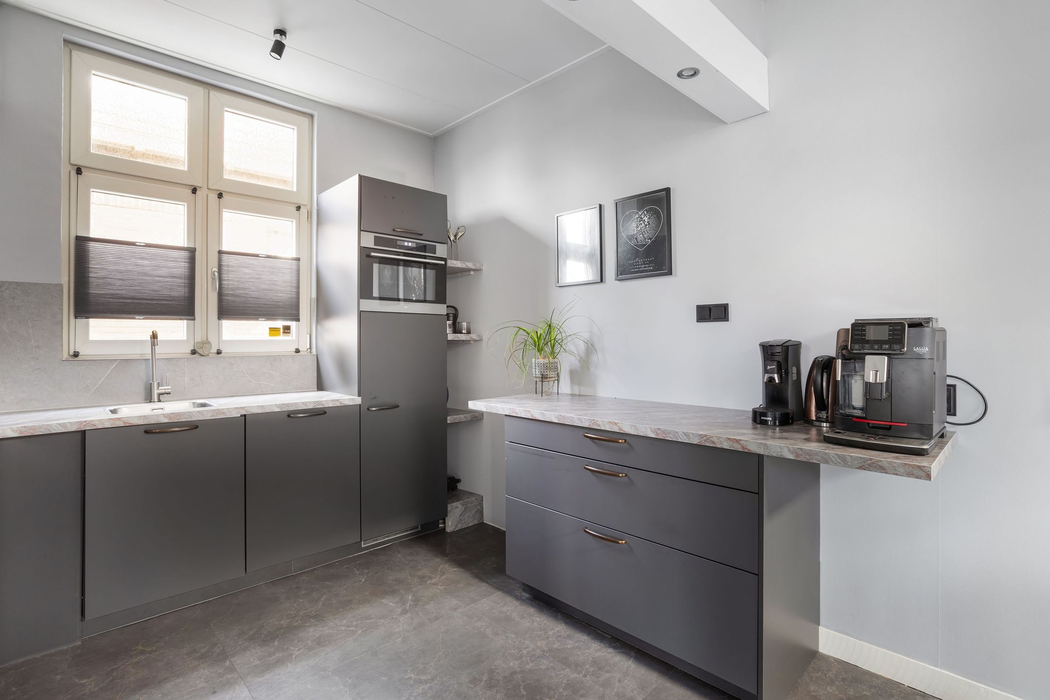 Foto 21 van Hoofdstraat Oost 44