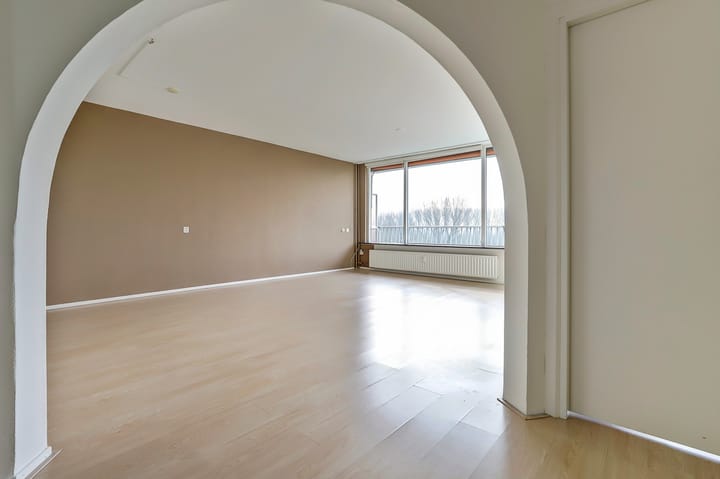 Foto 2 van Kloosplantsoen 345