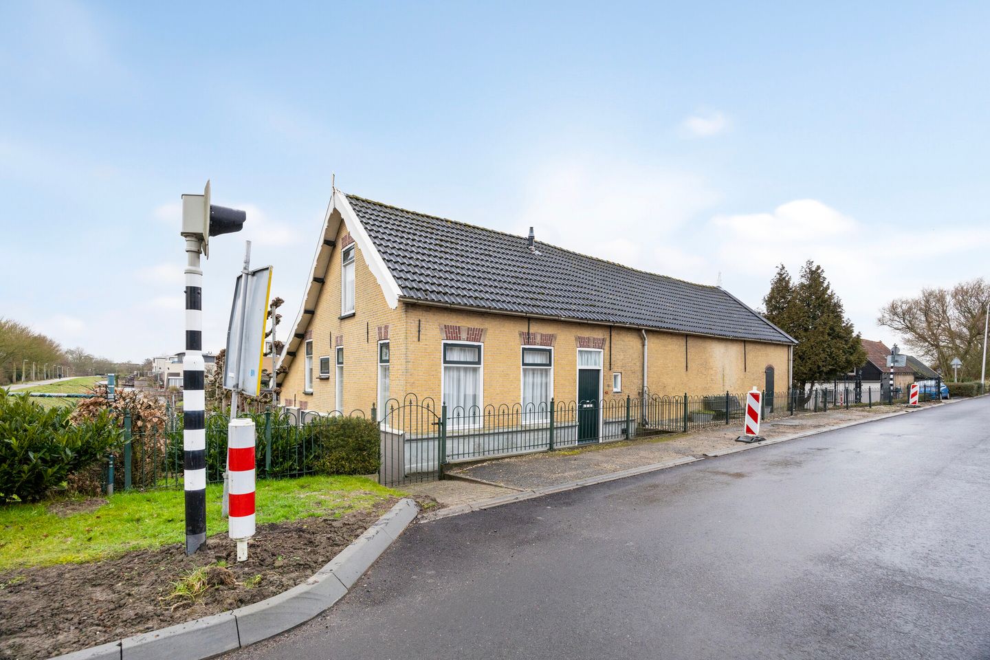 Photo 4 of Stationsweg 33