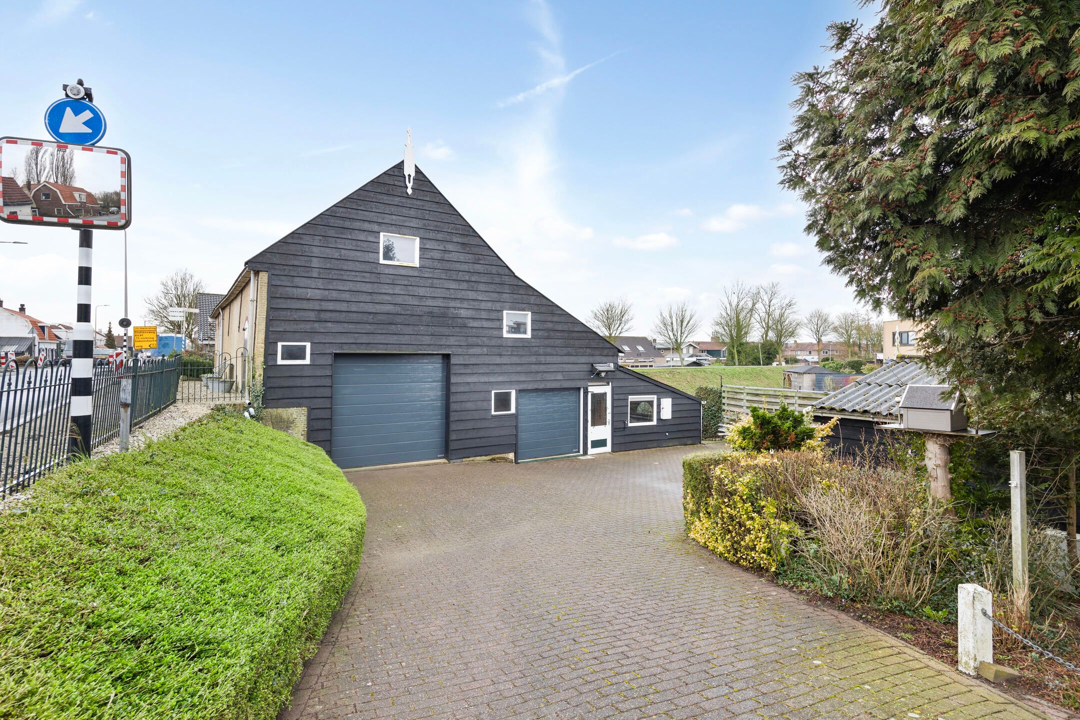 Photo 6 of Stationsweg 33