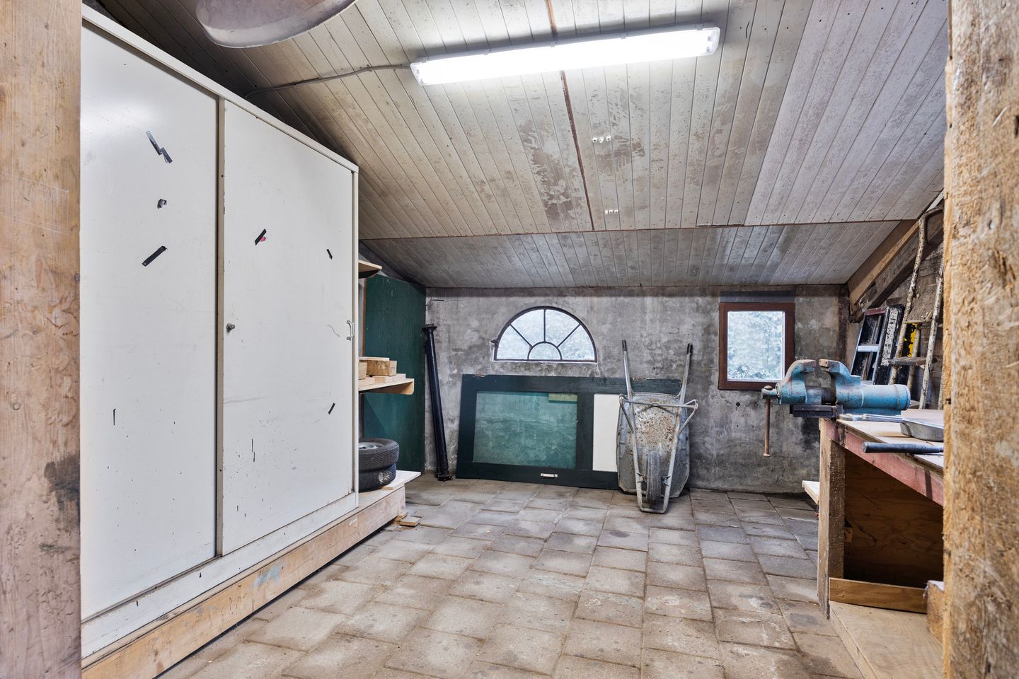 Photo 10 of Stationsweg 33