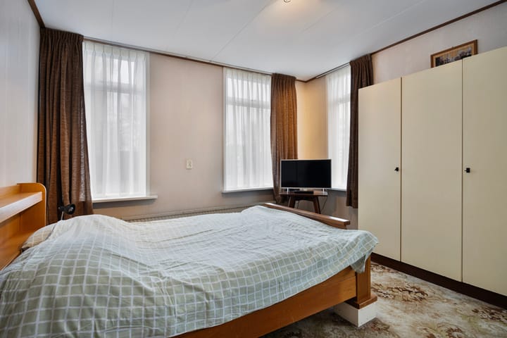 Foto 25 van Stationsweg 33