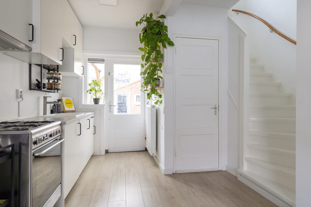 Foto 8 van De Bazelstraat 84