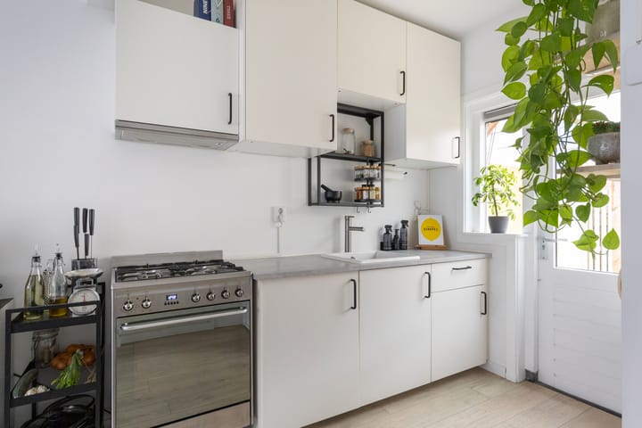 Foto 11 van De Bazelstraat 84