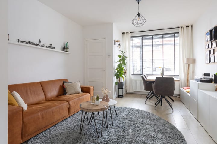 Foto 16 van De Bazelstraat 84