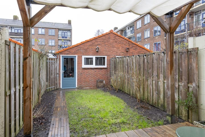 Foto 29 van De Bazelstraat 84