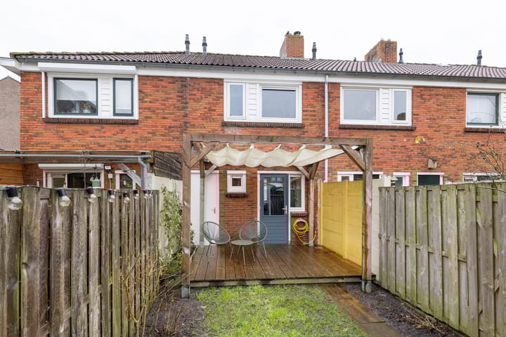 Foto 34 van De Bazelstraat 84