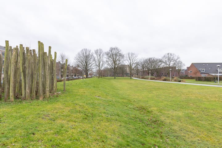 Foto 40 van De Bazelstraat 84