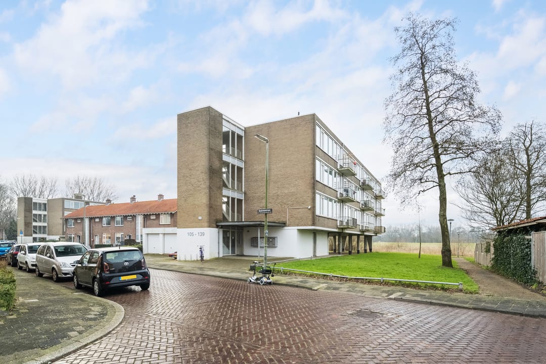 Photo 16 of Beekmanstraat 125