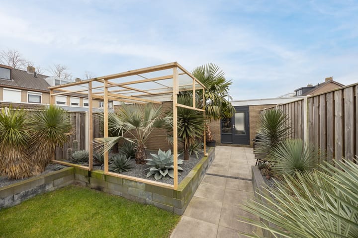 Foto 34 van Brederolaan 106