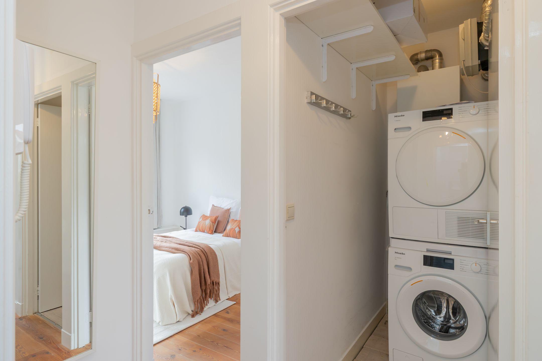 Photo 9 of Pieter Aertszstraat 129-1