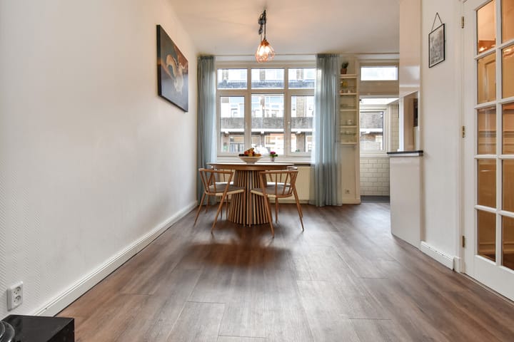 Foto 15 van Rhenenstraat 64