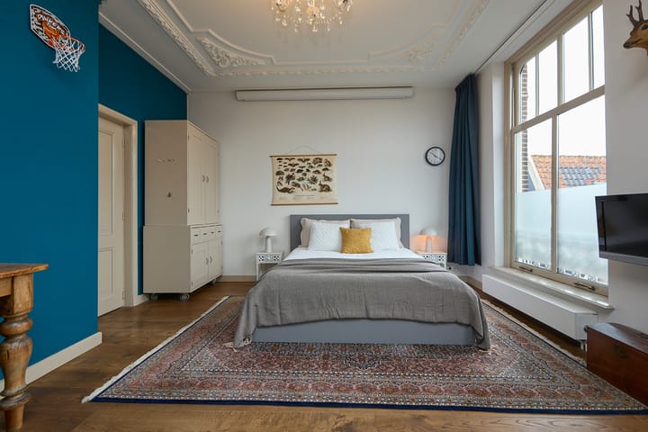 Foto 33 van Rechtestraat 72