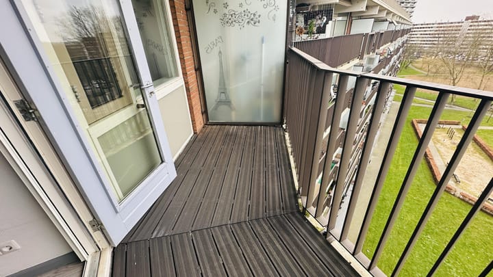 Photo 4 of Niels Bohrplaats 640