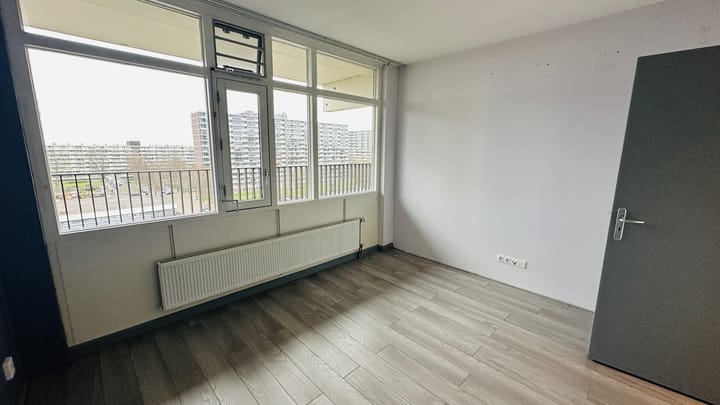 Photo 6 of Niels Bohrplaats 640