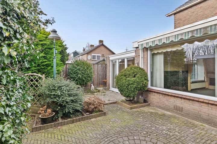 Foto 28 van Albert Meijeringstraat 49