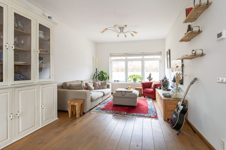 Photo 11 of Burgemeester Van Heemstrakwartier 229