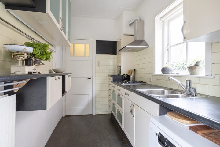 Photo 19 of Burgemeester Van Heemstrakwartier 229