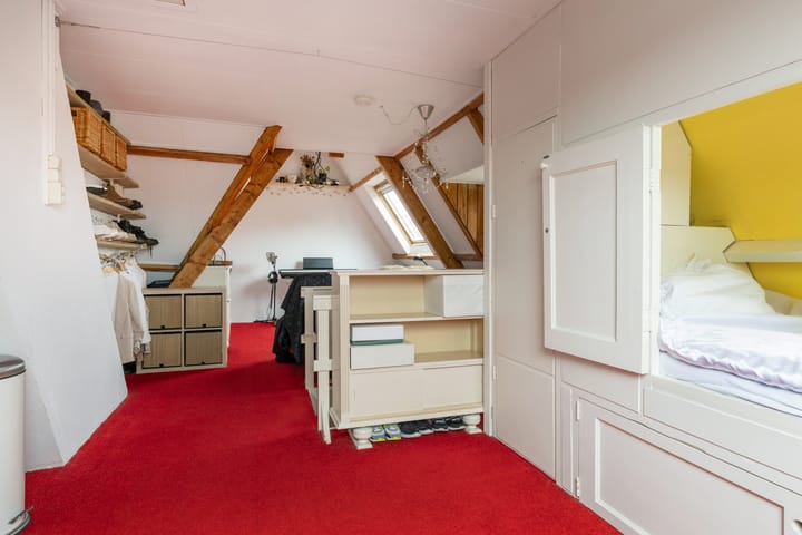 Photo 33 of Burgemeester Van Heemstrakwartier 229