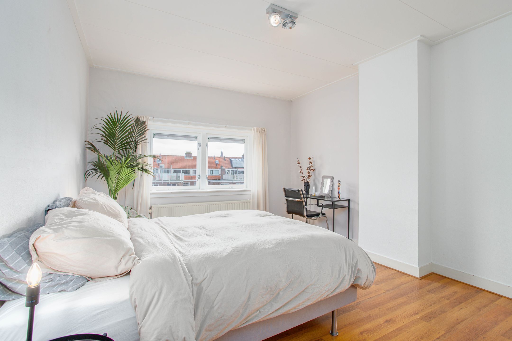 Photo 21 of Beerzestraat 4-BS