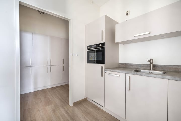 Photo 18 of Oever 53