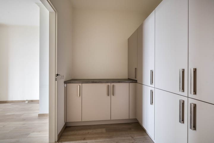 Photo 19 of Oever 53