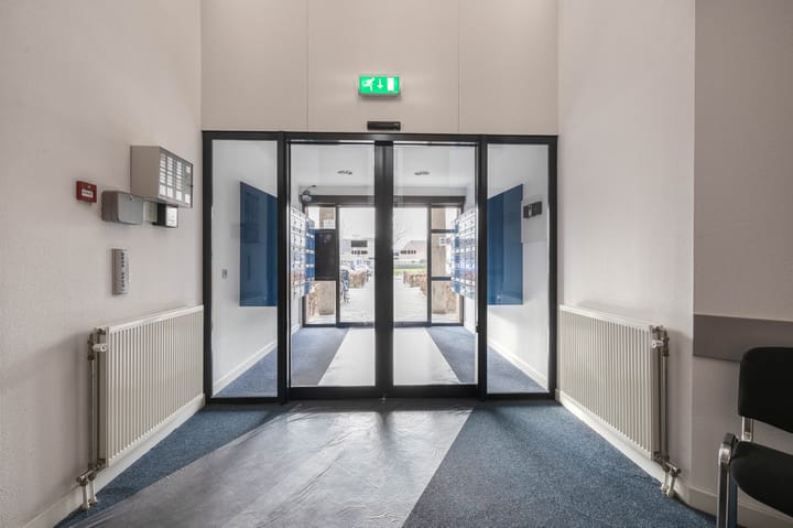 Photo 29 of Oever 53