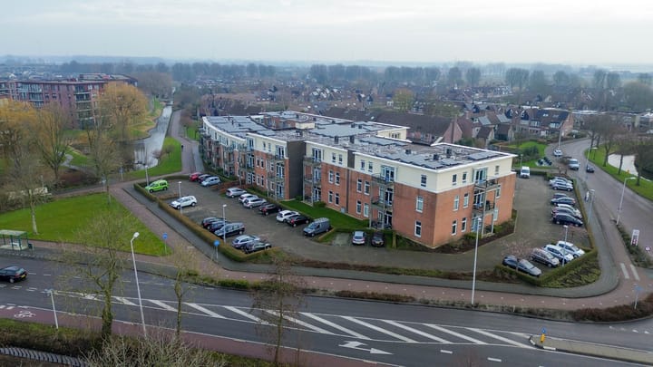 Photo 35 of Oever 53