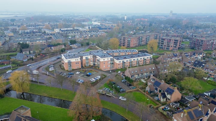 Photo 37 of Oever 53