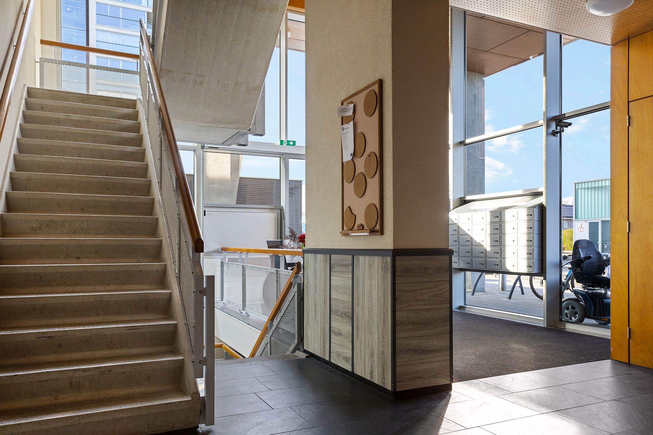 Foto 9 van Middenhaag 425