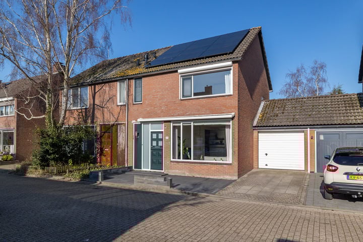 View photo of Lambrechtsenstraat 20