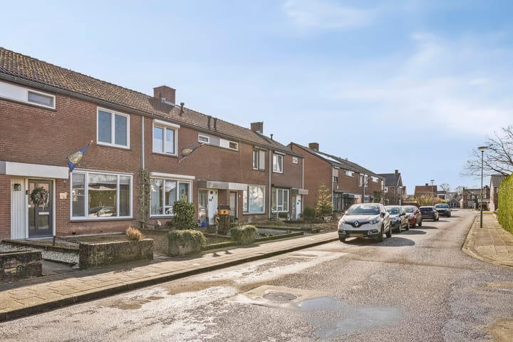 Foto 33 van Anemoonstraat 16