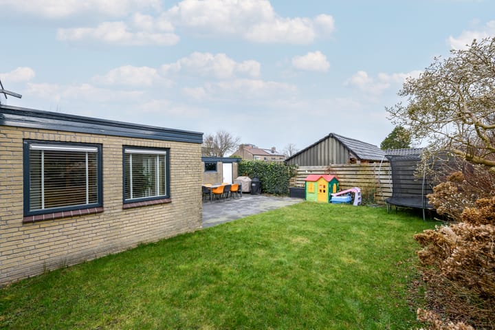 Foto 33 van Steenwijkerweg 35