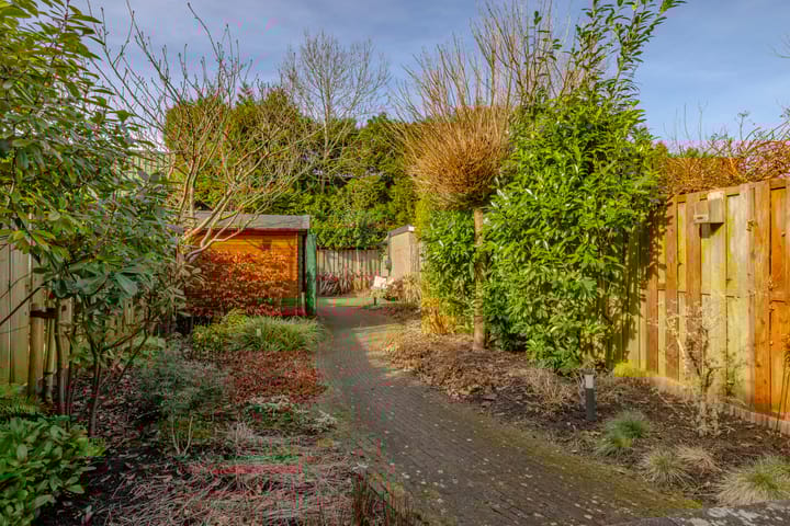 Foto 21 van Leidsevaart 560