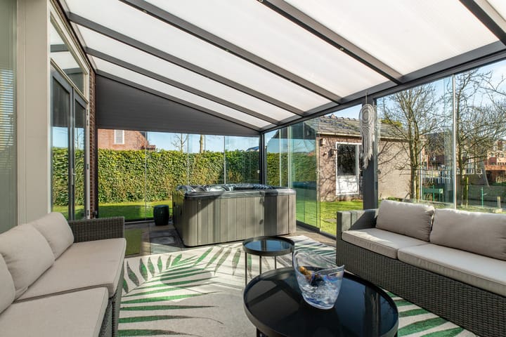 Foto 17 van Van der Duijn van Maasdamweg 500