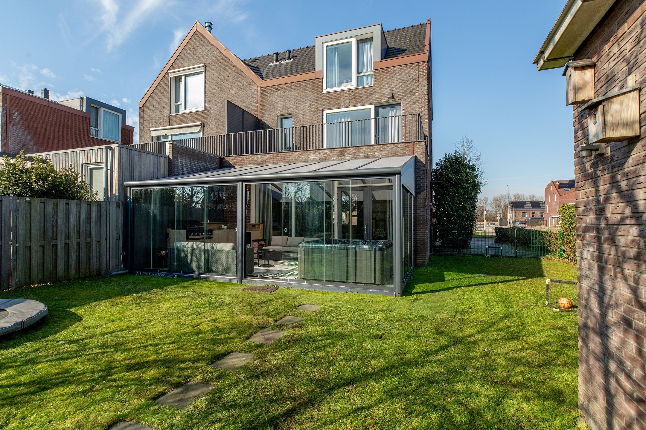 Foto 18 van Van der Duijn van Maasdamweg 500