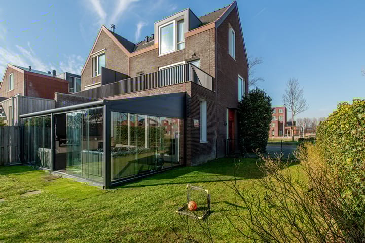 Foto 40 van Van der Duijn van Maasdamweg 500