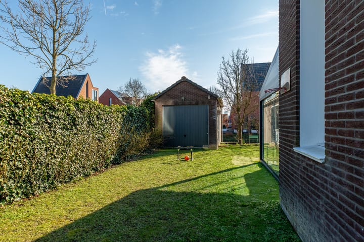 Foto 42 van Van der Duijn van Maasdamweg 500