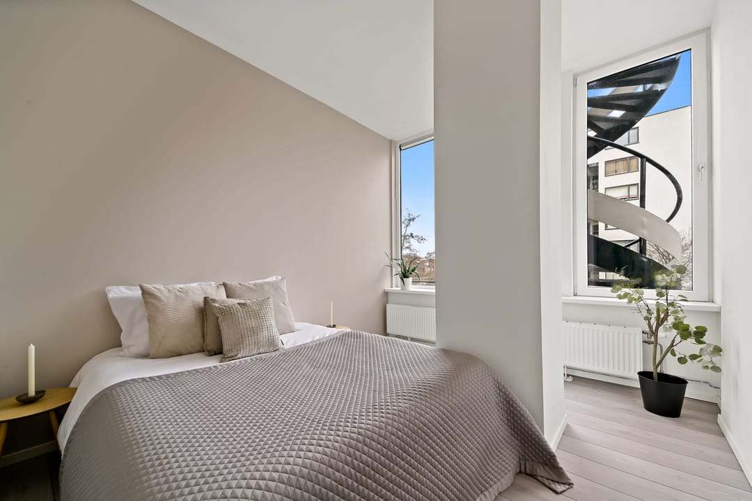 Foto 13 van Leyweg 525-S