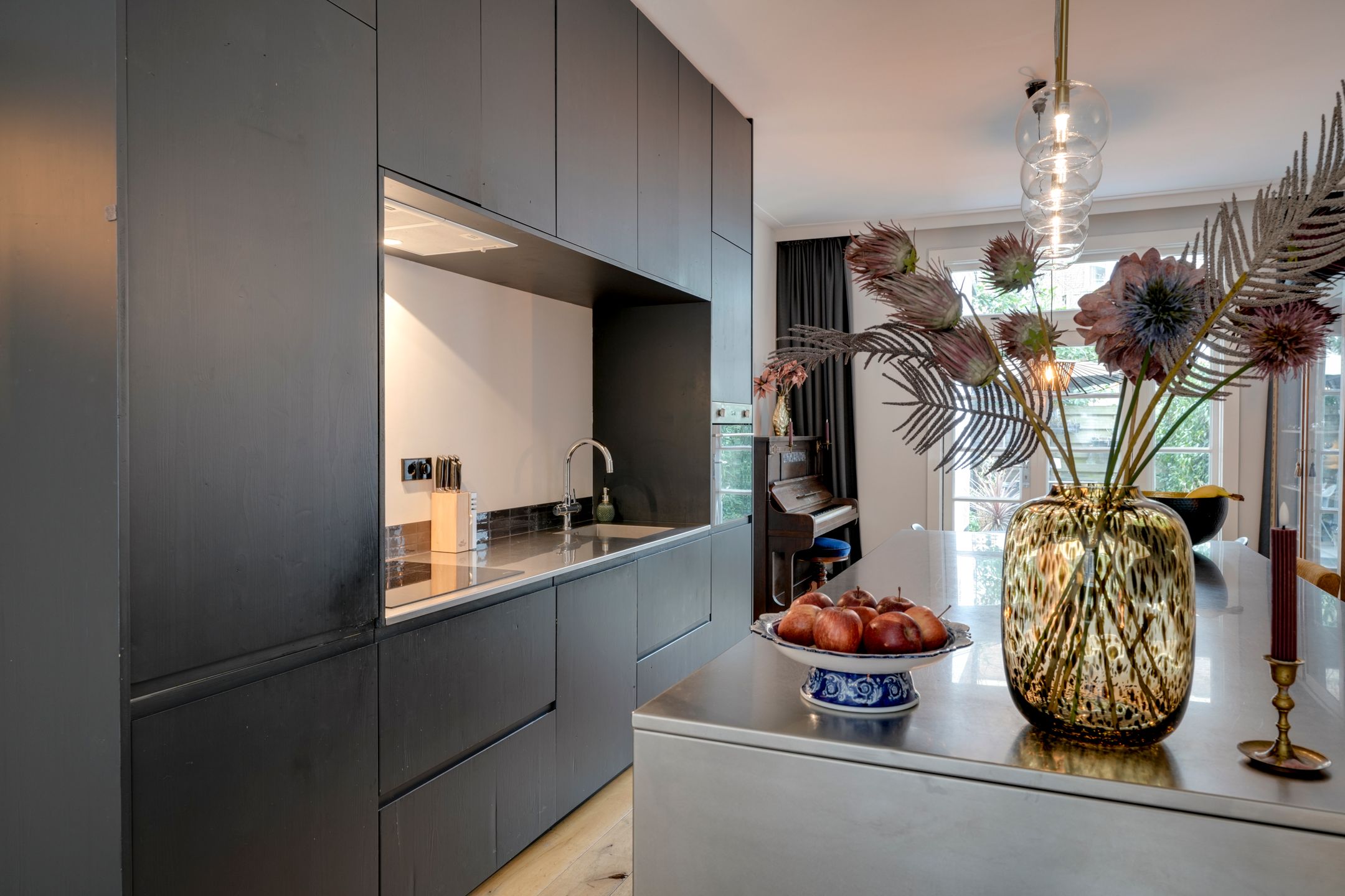 Foto 9 van Frederik Hendrikstraat 21