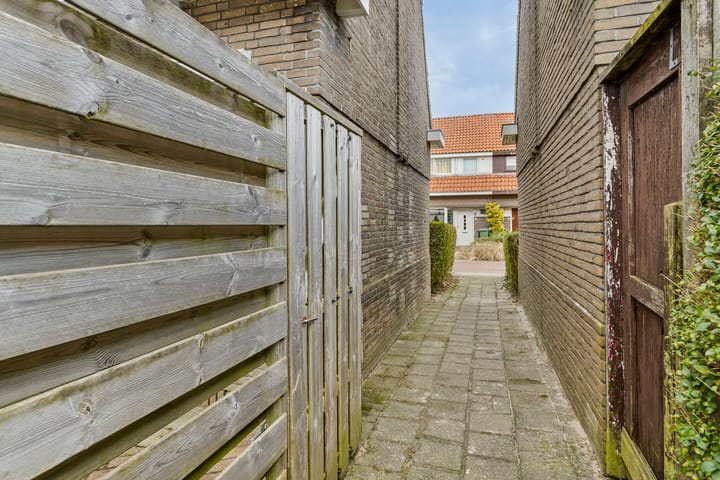 Foto 25 van Waling Dijkstrastraat 49