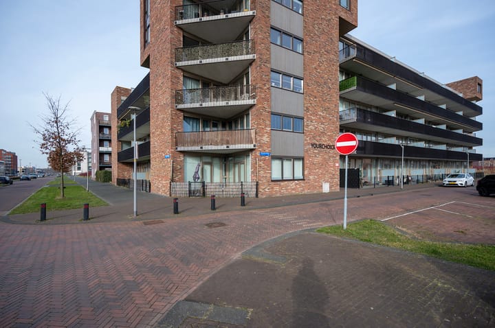 Foto 36 van Beneluxlaan 700