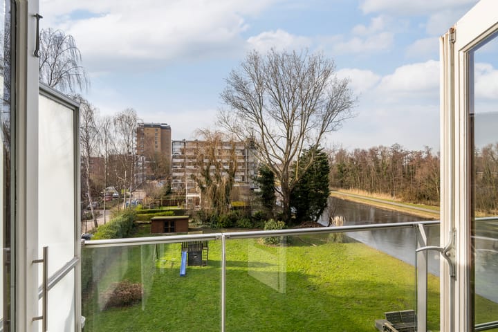 Foto 17 van van der Waalsstraat 73