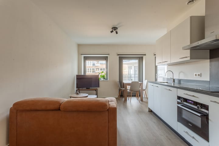 Foto 2 van Burgemeester Elsenlaan 323-F412