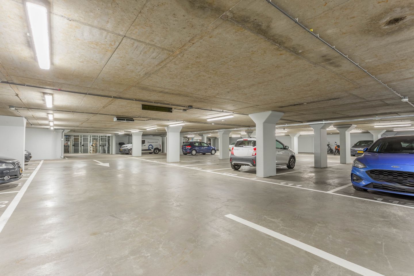 Foto 25 van Burgemeester Elsenlaan 323-F412