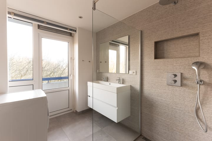 Foto 15 van Van Nijenrodeweg 239